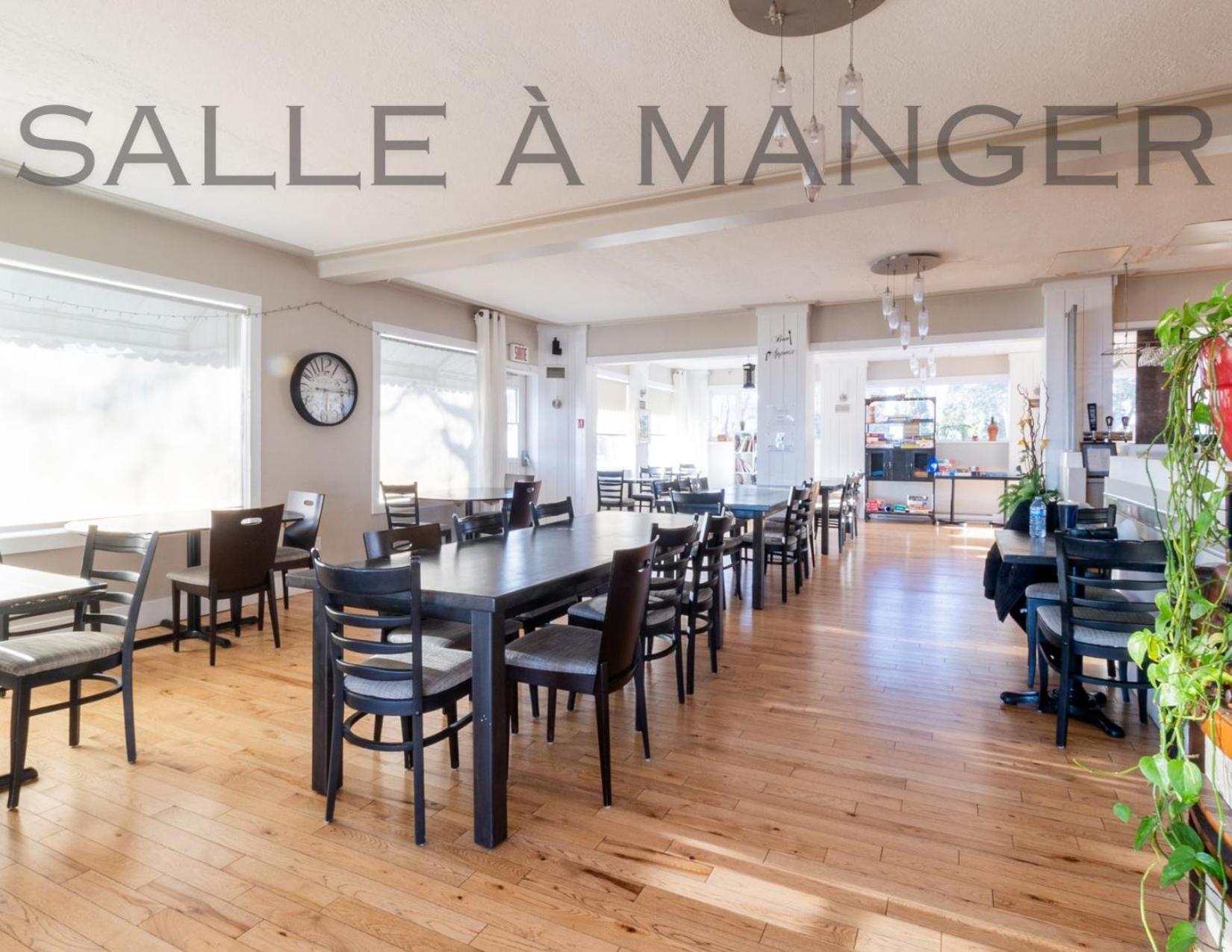 Auberge De Nos Aieux Les Éboulements エクステリア 写真